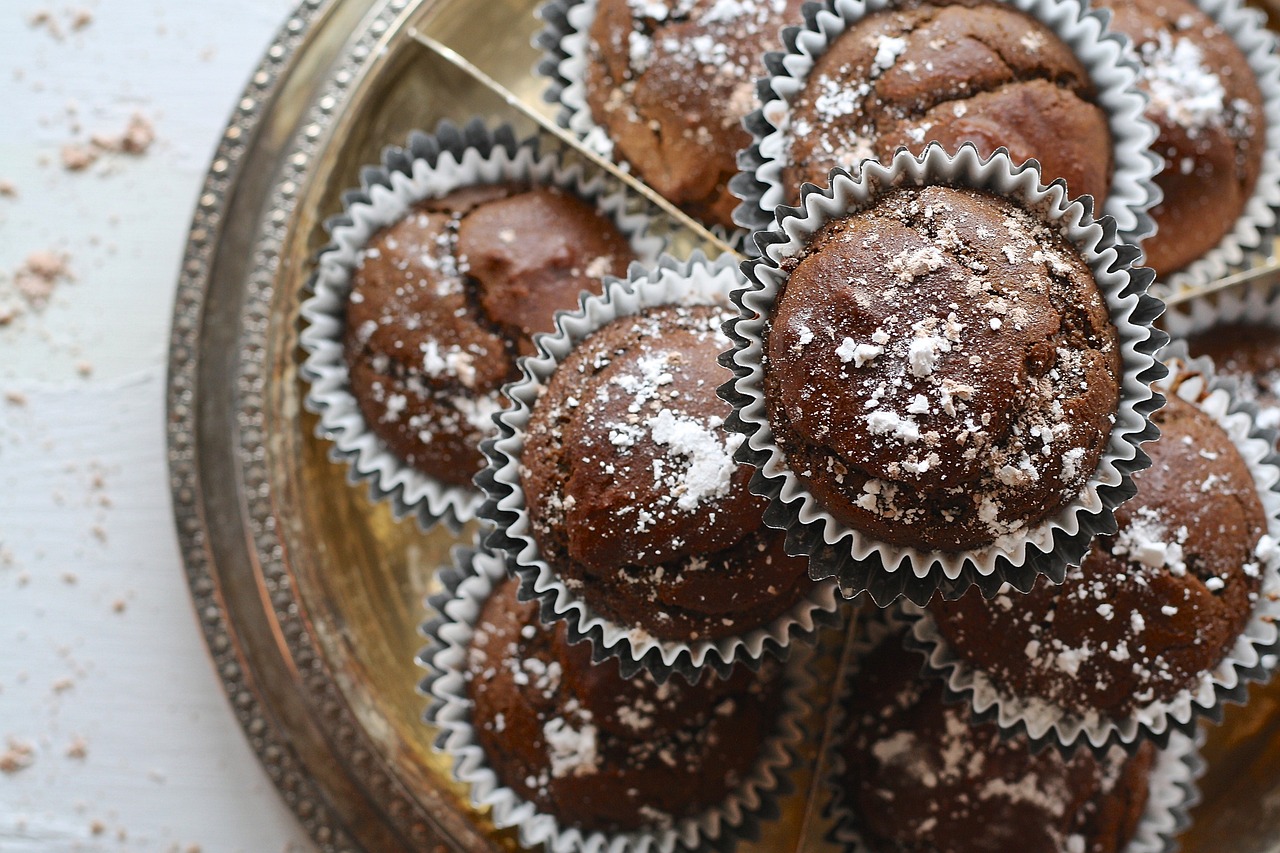 Chokladmuffins med hallon & chokladbitar
